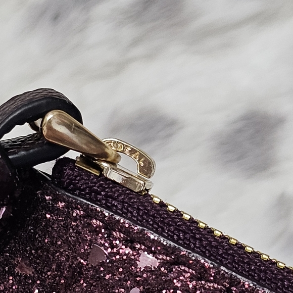 Coach Heart Glitter Small Wristlet - Picture 5 of 13